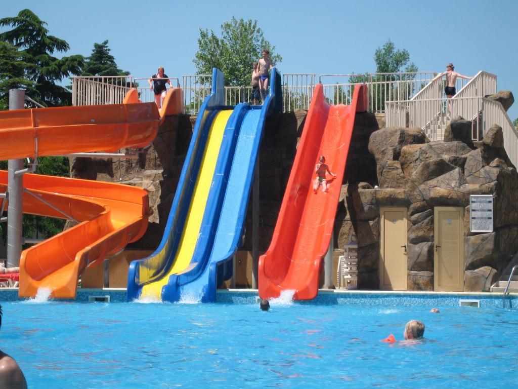 Hotel Iskar & Aquapark Sunny Beach Ngoại thất bức ảnh